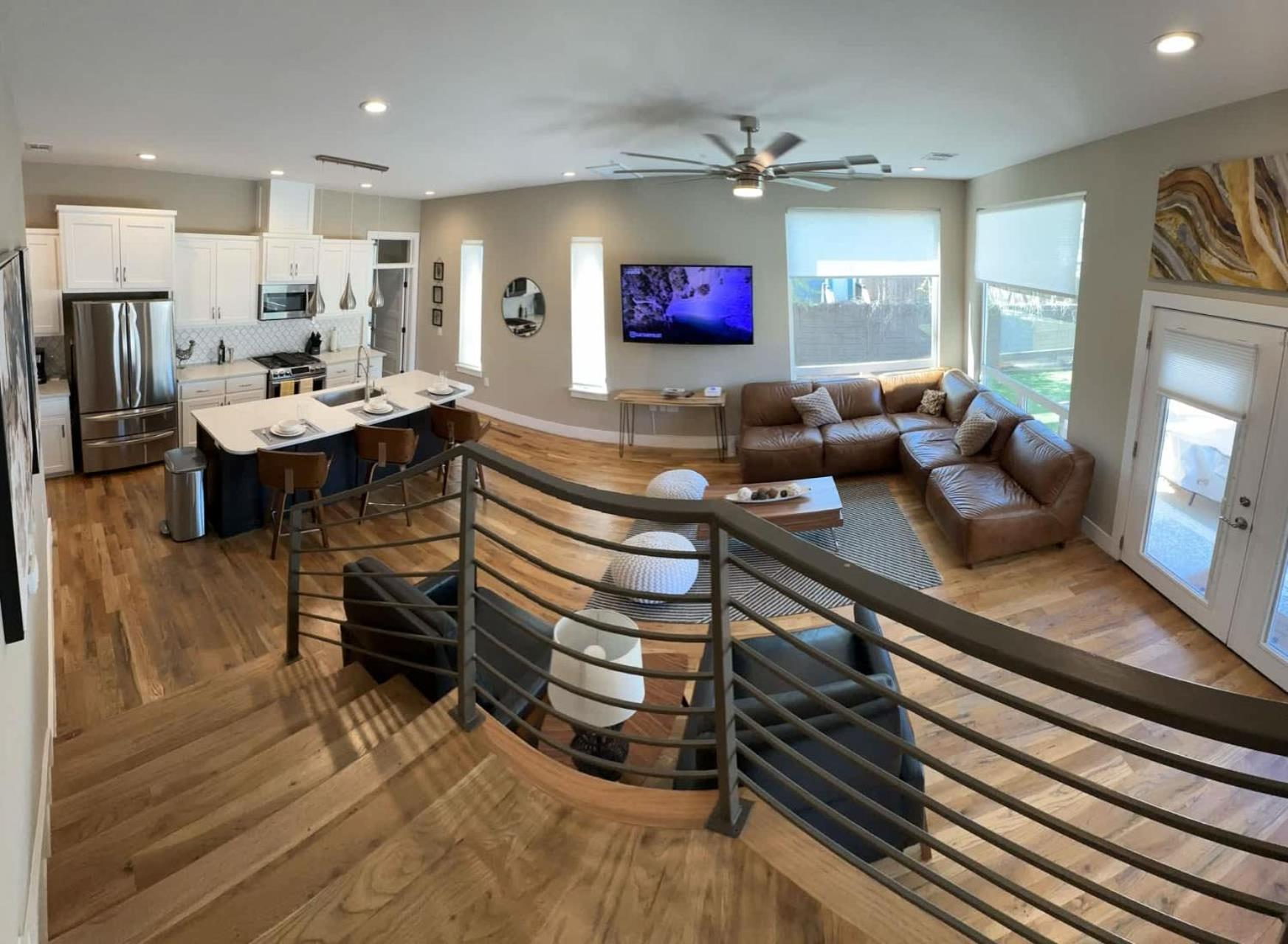 Newly Built Poolside Home W Balcony Bbq Austin Exterior photo